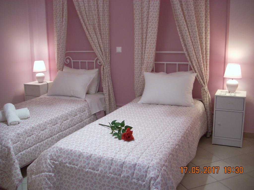 Iris Apartments Apolpaina المظهر الخارجي الصورة