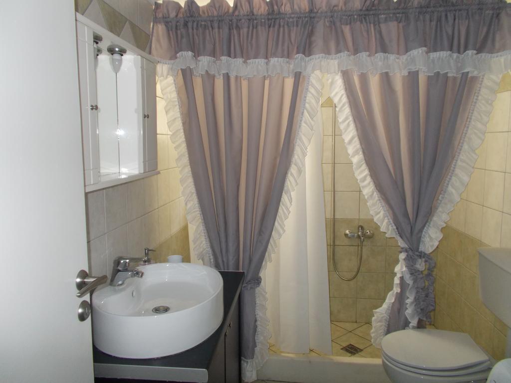 Iris Apartments Apolpaina المظهر الخارجي الصورة