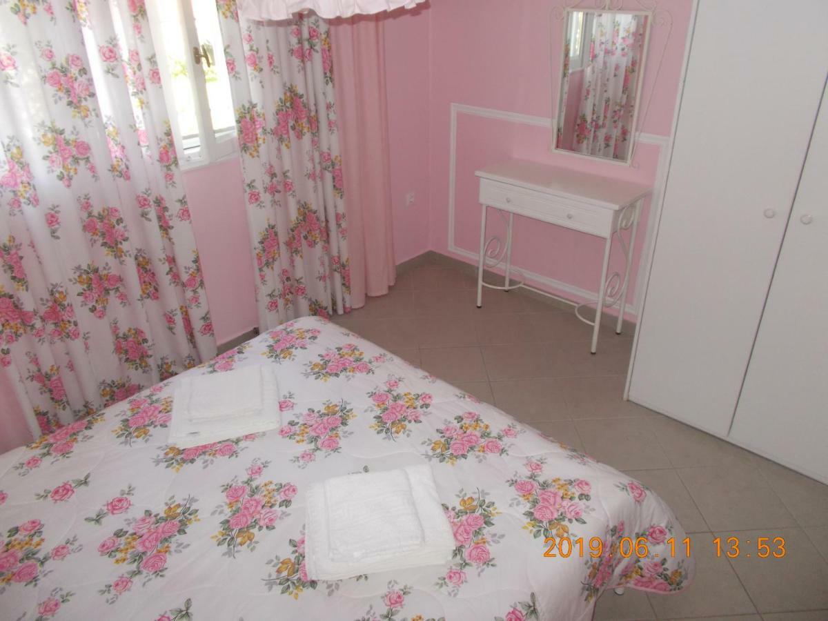 Iris Apartments Apolpaina المظهر الخارجي الصورة
